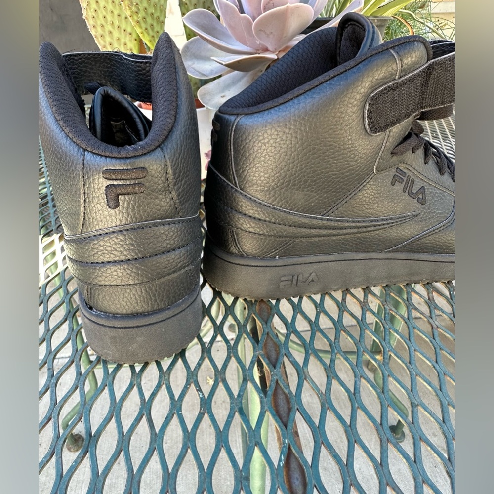 NWOT Fila Men’s A High Black Casual Shoes Sneakers Size 10 - Picture 4 of 6